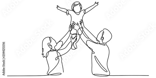 Foto Happy mother and father lifting their little child up in the air as a continuous