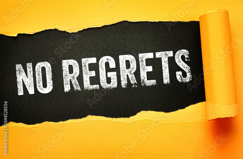 Foto No regrets message conveys confidence and decisive mindset, ideal for motivation