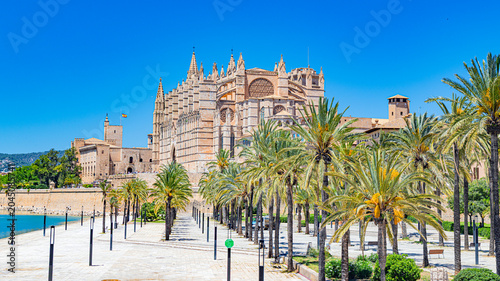 Slika na platnu Palma de Mallorca by the Sea, Light and Stone Mediterranean Soul