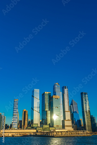 Modern waterfront skyline w...
