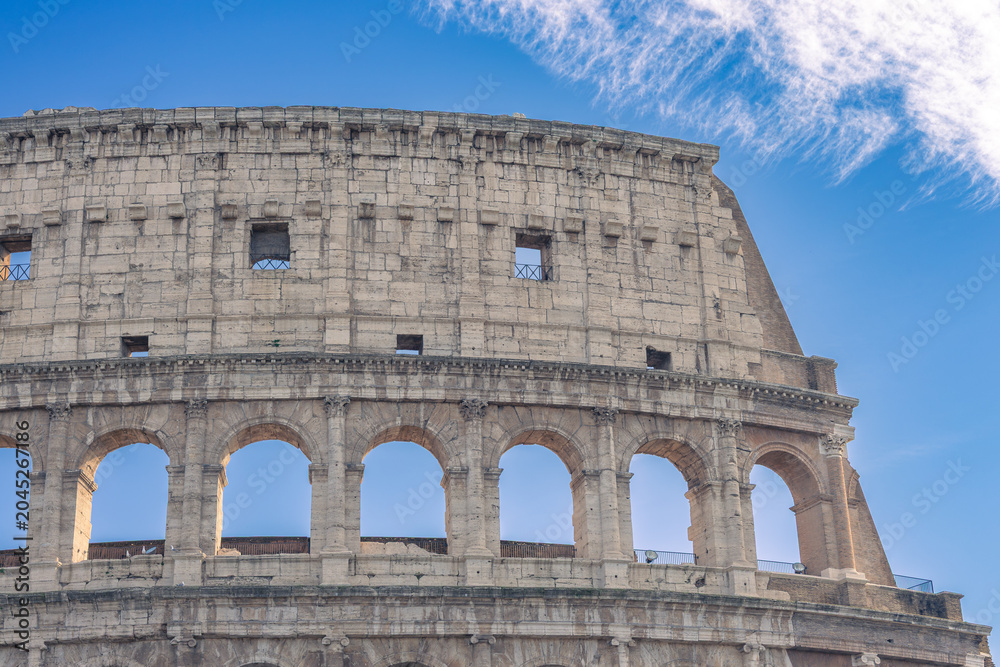 Obraz premium Ancient Roman Colosseum Arches in Rome