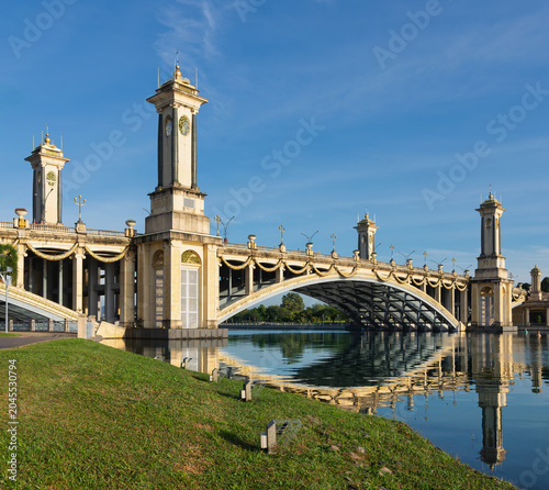 фотографія Ornate Seri Gemilang Bridge in Putrajaya, Malaysia, featuring grand towers and g