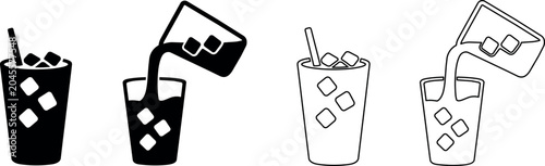 Foto Set of icons showing drinks being poured into glasses with ice cubes and straws