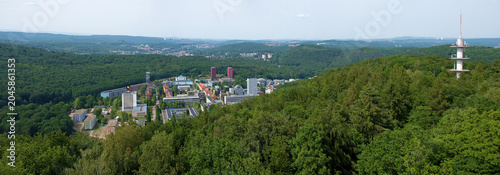 Universitätsgelände Saarbrücken, Blick vom Schwarzenbergturm im Stadtwald auf den Campus, Panorama
