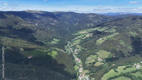 Pestingbachtal Weitwinkel – Natur zwischen Wechsel und Alpen