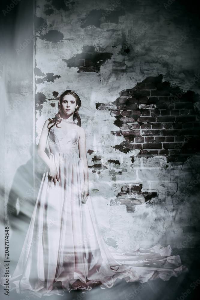 Naklejka premium Ethereal Fashion Dream