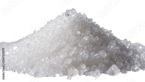 Photos Coarse sea salt crystals piled up, isolated on transparent background