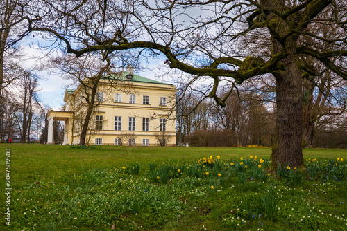 Hermesvilla in Lainzer Tiergarten with spring flowers