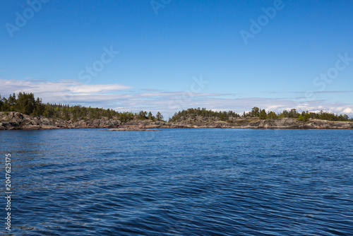 Tableau sur toile The coast of Lake Ladoga