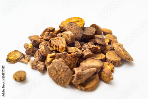 Cuadro en lienzo Close-up of dried traditional chinese medicine slices with detailed texture and