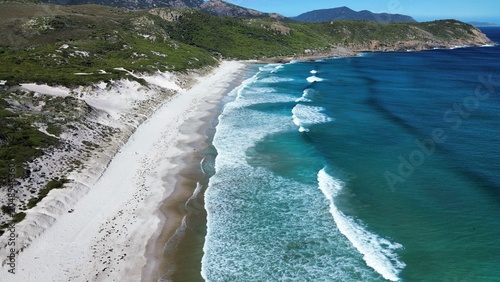 Картината върху платно Wilsons promontory beach with turquoise ocean waves
