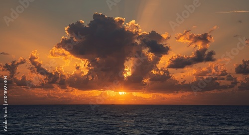 Stunning sunset bathes ocea...