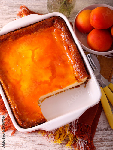 cheese bake with homemade fresh apricot topping
