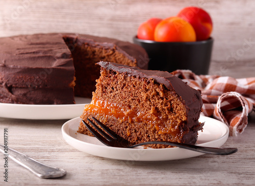 Chocolate cake with apricot filling