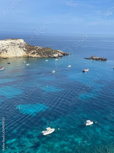 sea and rocks