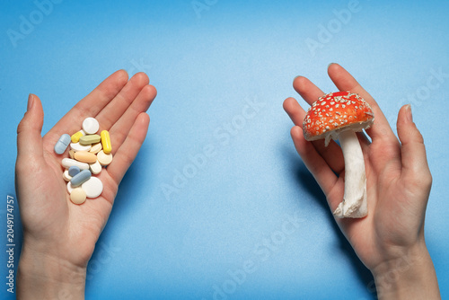 Cuadro en lienzo Choise medicine