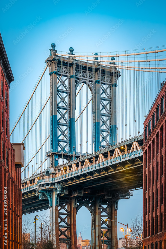Naklejka premium View of the Manhattan Bridge from Washington Street in the DUMBO neighborhood, Brooklyn, New York City