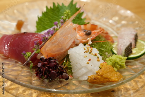 Assorted Sashimi Platter, Traditional Japanese Raw Fish Cuisine - 新鮮なお刺身の盛り合わせ 伝統的な日本料理