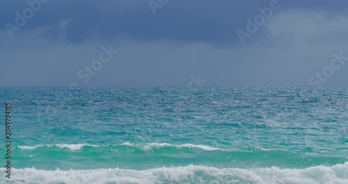 Stormer sea waves on the sea sky horizon