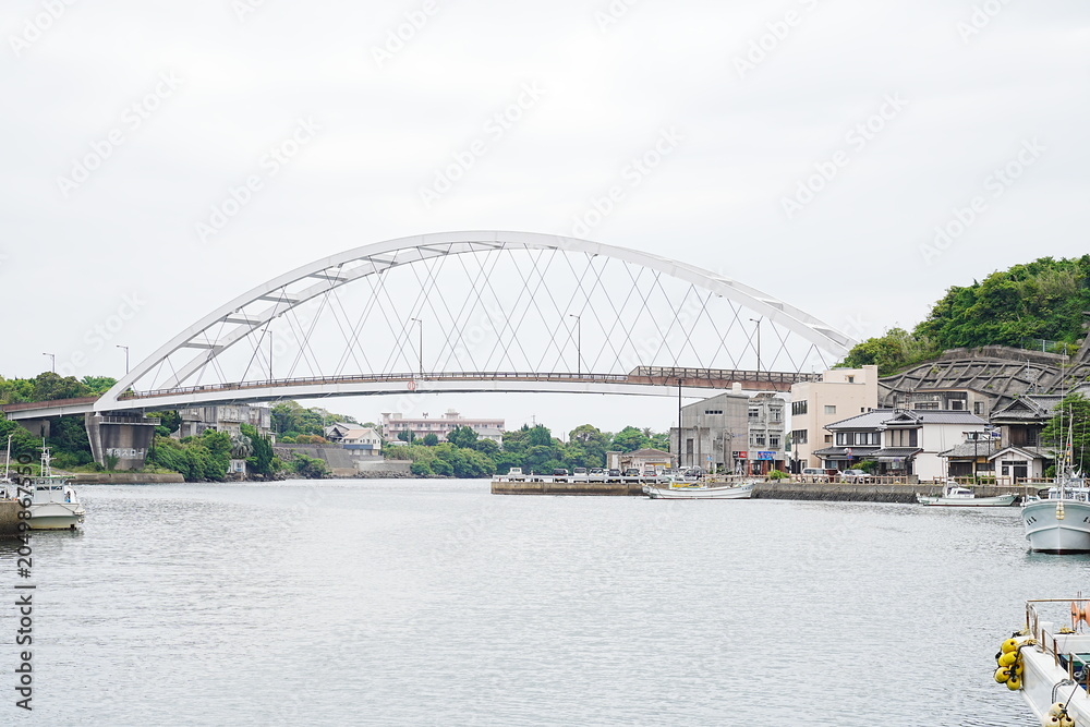 Fototapeta premium Gonoura Ohashi Bridge Scenic Landscape in Iki Island, Nagasaki, Japan - 日本 長崎県 壱岐市 ランドマーク 郷ノ浦大橋と青い海