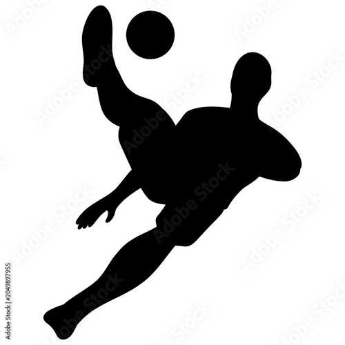 Fotografi silhouette of soccer player somersault kicking a ball