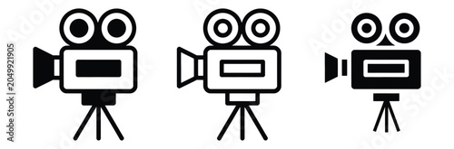 Tableau sur toile Three black and white camera icons on white background for film, Video, And broa