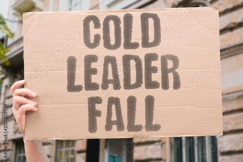 Photos "Cold leader fall" Unfeeling ruler eventually collapses