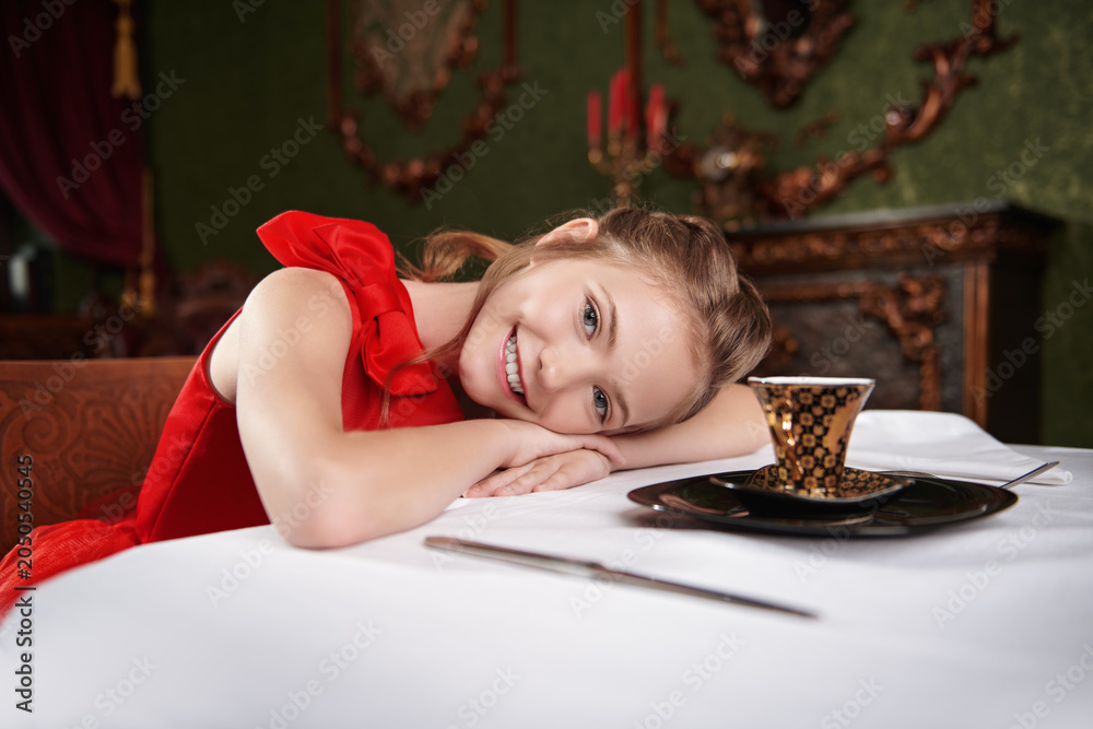 Obraz premium Royal Tea Smile