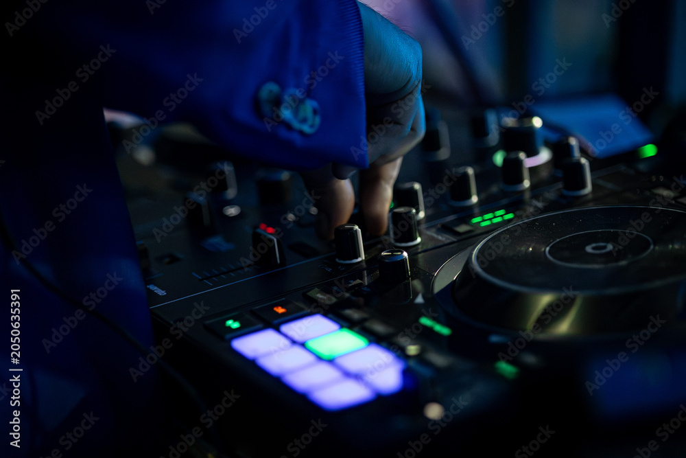 Naklejka premium DJ 2