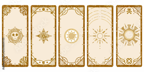 Valokuva Set Of Seven Beige Tarot Card Templates With Ornamental Designs