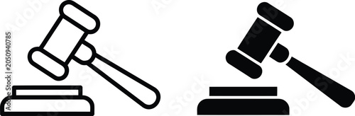 Obraz na płótnie Gavel Symbols Featuring Judge Hammer, Courtroom Authority, Legal Decisions and J