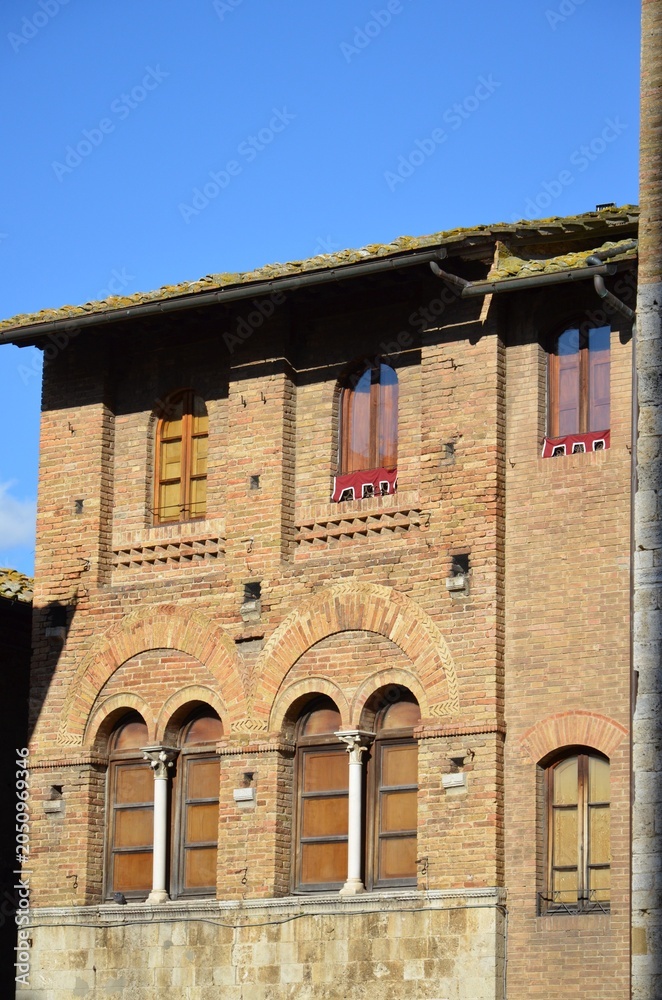 Naklejka premium historic building located in the center of San Gimignano
