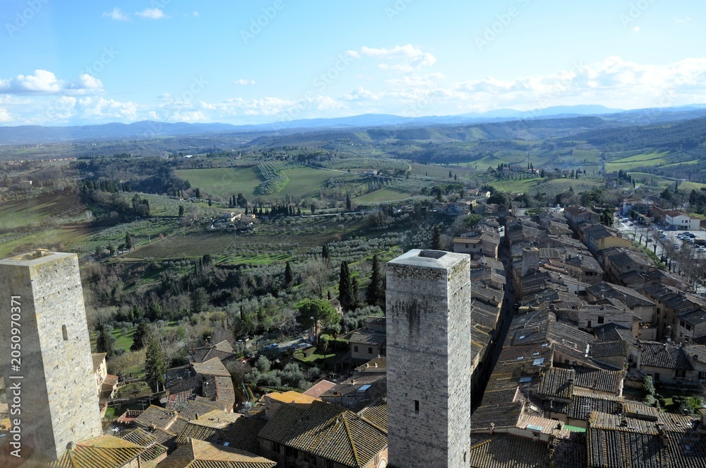 Naklejka premium Towers and rooftops in the historic village of San Gimignano