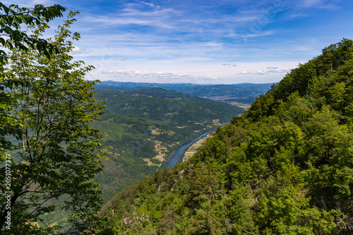 Konstfotografi Breathtaking panoramic view of the winding Drina River canyon from a high mounta