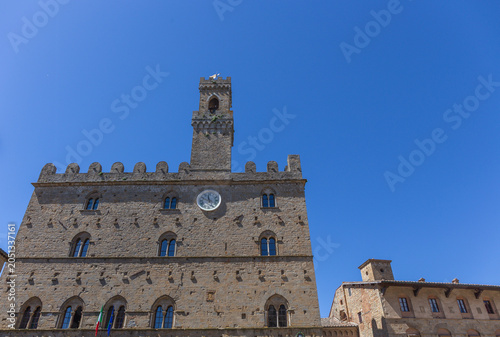 Fotografía Dies ist der Palazzo dei Priori auf der Piazza dei Priori in Volterra, Italien