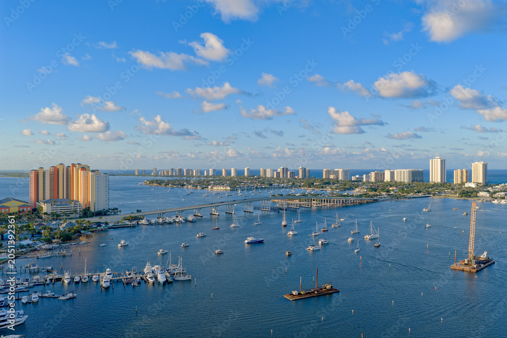 Naklejka premium aerial view of bridge to Singer Island Florida