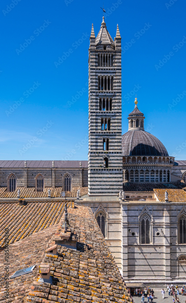 Naklejka premium Facciatone, Ausblick auf den Duomo di Siena, Toskana, Italien