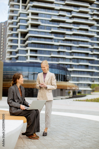 Business meeting between tw...