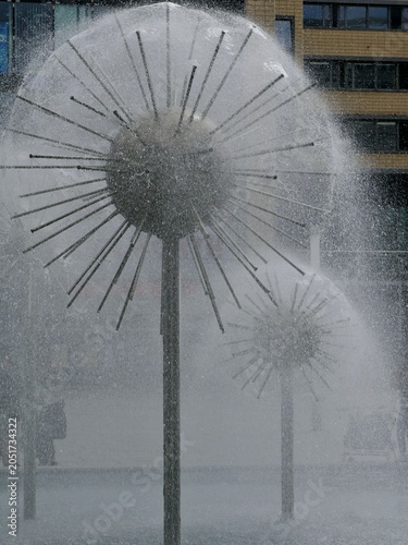 Pusteblumenbrunnen in der Prager Straße in Dresden