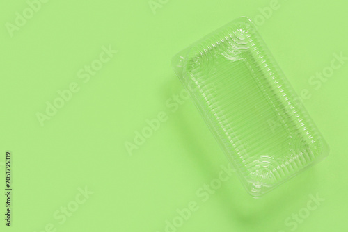 Disposable plastic food con...