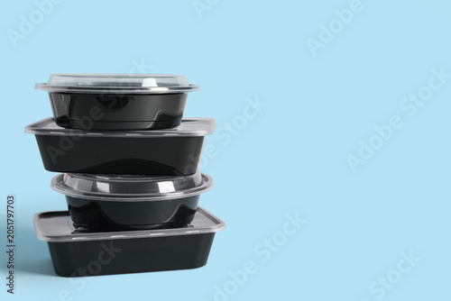 Plastic containers and bowl...