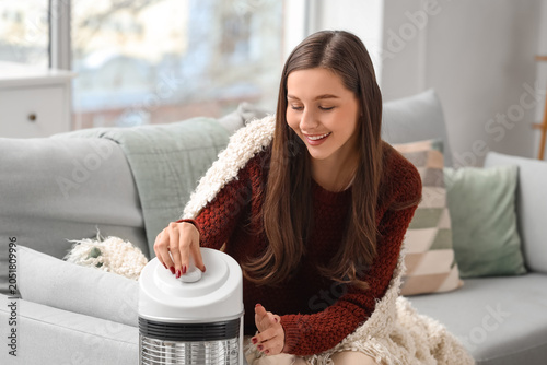 Young woman with electric h...