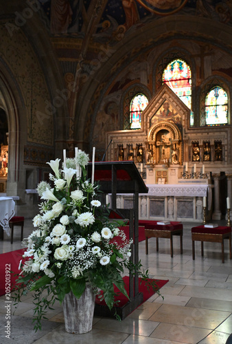  Für festliche Trauung vorbereitete Kirche St. Fabian und Sebastian im Kreis Coesfeld, Deutschland