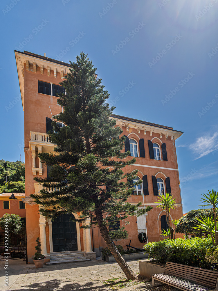 Fototapeta premium Monterosso Tall Municipal Building In The Sun
