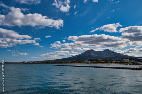 駒ヶ岳を望む夏空