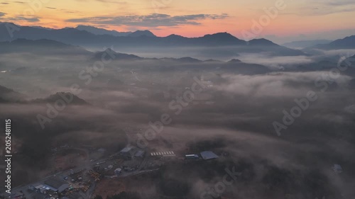 高千穂・国見ヶ丘に広がる雲海の絶景 空撮