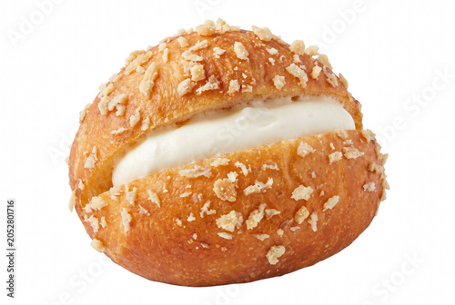 Foto Golden Brown Pastry Bun Filled with Rich White Cream and Crumb Topping