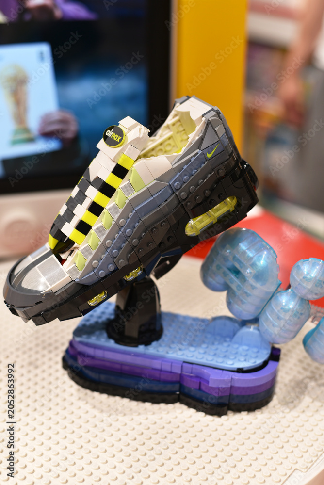 Obraz premium Lego sneaker