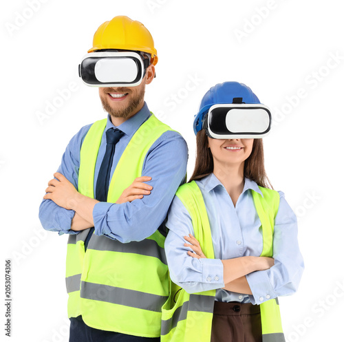 Young engineers in VR glass...