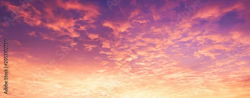 Panel kuchenny z motywem Dramatic sunset sky with vibrant orange and purple clouds filling the horizon beautiful twilight atmosphere in evening background